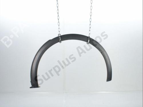 Aba guarda lamas trás esquerda DS DS 7 Crossback (J4_, JR_, JC_) 1.5 BlueHDi 130 (JCYHZJ, JCYHZR) (130 hp) 32655431