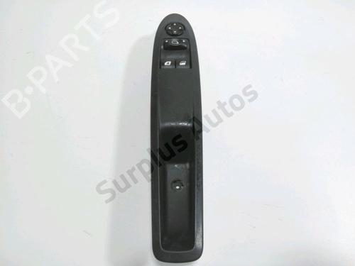 left-front-window-switch-ds-ds-3-sa_-2015-2016-2017-2018-2019-37778259 main image