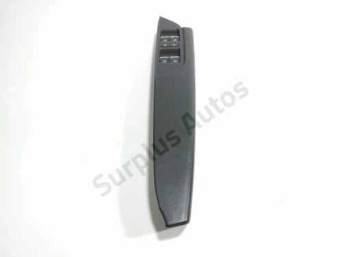 Used Left front window switch Left front window switch VW TOUAREG (7P5, 7P6) 4.2 V8 TDI (340 hp) 36153497 36153497
