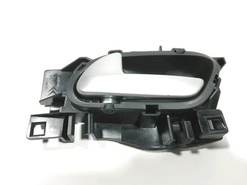Used Front left interior door handle Front left interior door handle 37775140 37775140
