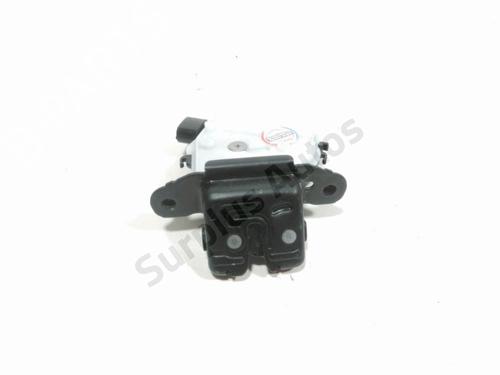 Used Tailgate lock TOYOTA COROLLA Hatchback (_E21_, _EA1_, _EH1_) 1.8 Hybrid (ZWE211, ZWE219) (122 hp) 28595636