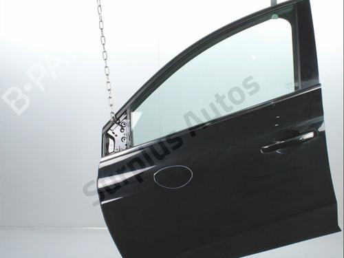 dr-venstre-fortil-renault-megane-iv-hatchback-b9amn_-2015-35719973 main image
