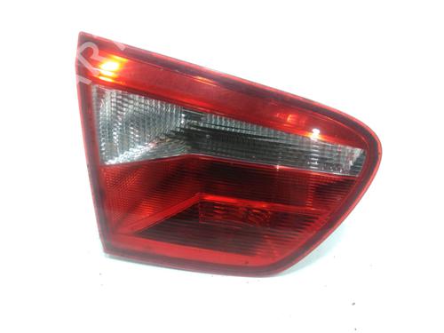 Achterlicht kofferdeksel achterklep links SEAT IBIZA IV ST (6J8, 6P8) 1.6 TDI (90 hp) 31005915