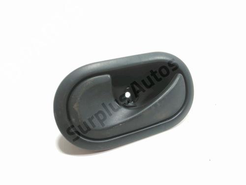 Used Front left interior door handle RENAULT CLIO III (BR0/1, CR0/1) 1.5 dCi (C/BR0G, C/BR1G) (68 hp) 30559099