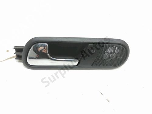 Used Rear left interior door handle Rear left interior door handle 31000036 31000036