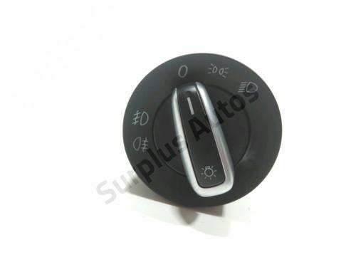 Used Headlight switch VW GOLF VI (5K1) 1.4 TSI (122 hp) 28229621