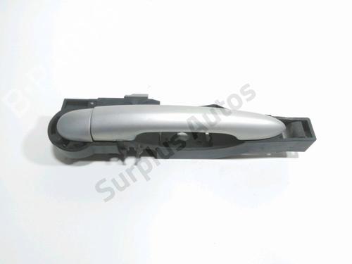 Used Rear left exterior door handle RENAULT CLIO III (BR0/1, CR0/1) 1.5 dCi (75 hp) 28252215