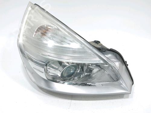 Used Right headlight RENAULT ESPACE IV (JK0/1_) 2.0 dCi (JK03, JK04, JK1C, JK1G, JK1J, JK1K) (173 hp) 31004810
