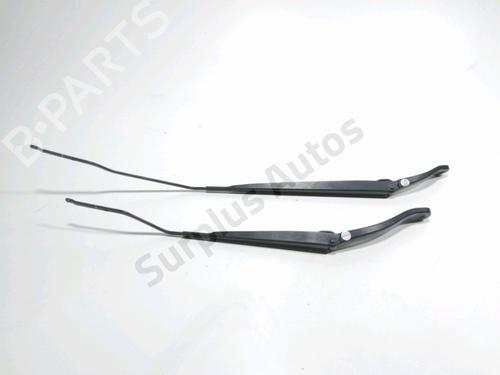 Used Front windshield wiper arm RENAULT MEGANE IV Hatchback (B9A/M/N_) 1.5 dCi 90 (B9A1) (90 hp) 31007972