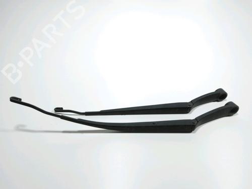 Used Front windshield wiper arm Front windshield wiper arm 37789973 37789973