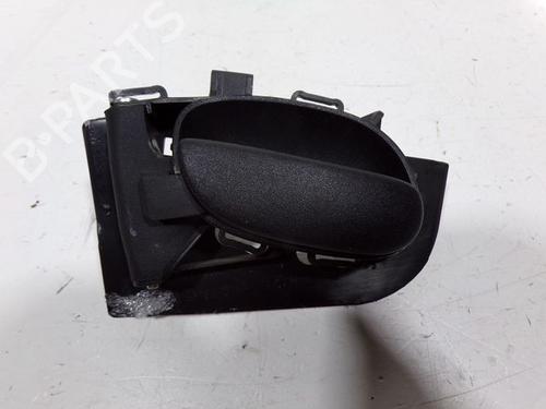 Used Rear left interior door handle PEUGEOT 206+ (2L_, 2M_) 1.4 i (73 hp) 28252557