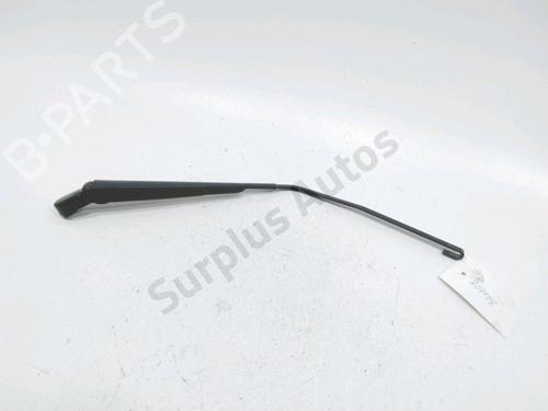 Used Rear windshield wiper arm TOYOTA CELICA Coupe (_T23_) 1.8 16V VT-i (ZZT230_, ZZT230) (143 hp) 31007355