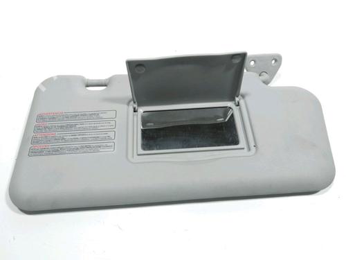 Used Right sun visor Right sun visor 37784558 37784558