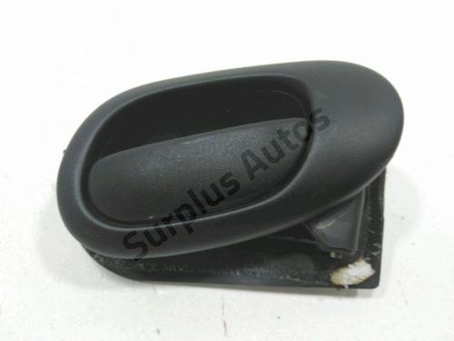 Used Rear right interior door handle Rear right interior door handle 30999945 30999945