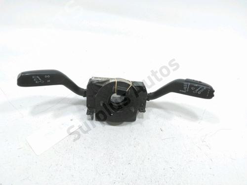 Used Steering wheel controls SEAT IBIZA IV (6J5, 6P1) 1.4 TDI (80 hp) 30988217
