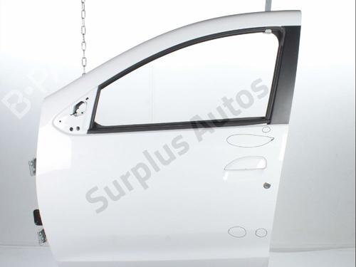left-front-door-dacia-sandero-ii-2012-39089149 main image