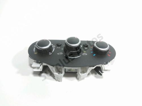 Used Climate control RENAULT TWINGO III (BCM_, BCA_) 0.9 TCe 95 (92 hp) 28228226