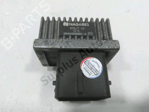 Used Electronic module DACIA LOGAN MCV (KS_) 1.5 dCi (KS0W) (86 hp) 30985375