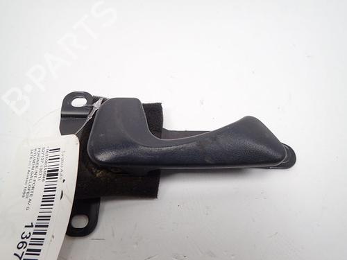 Used Front left interior door handle HYUNDAI GALLOPER II (JK-01) 2.5 TD intercooler (99 hp) 30996334