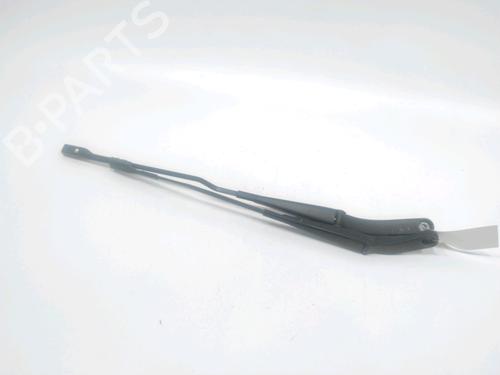 Used Front windshield wiper arm AUDI A4 B8 (8K2) 2.0 TDI (143 hp) 31007590
