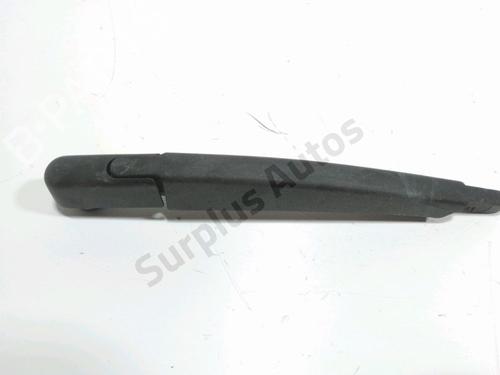 Brazo limpia trasero RENAULT TWINGO II (CN0_) 1.2 16V (CN0K, CN0V, CN0A) (76 hp) 31822735