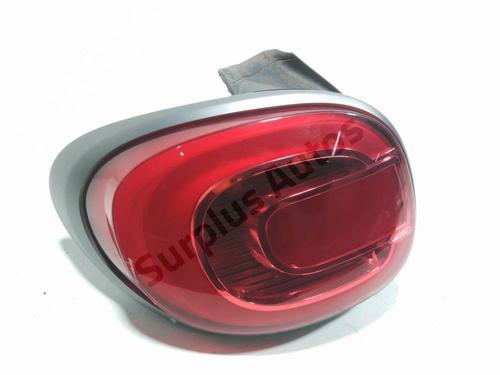 Venstre baglygte FIAT 500L (351_, 352_) 0.9 (199LYC1B) (105 hp) 32181729