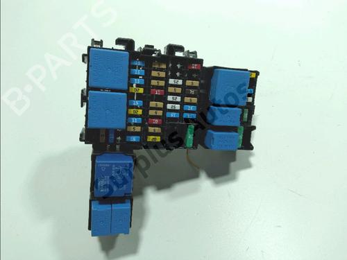 Used Fuse box Fuse box RENAULT CAPTUR I (J5_, H5_) 1.5 dCi 90 (J5N4, J5M5, J5MW, J5M6, J5AL, J5AJ) (90 hp) 33568487 33568487
