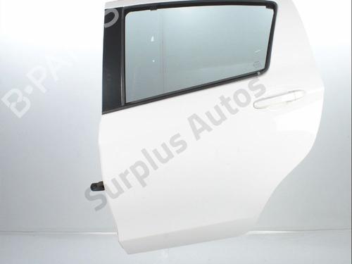 Used Left rear door Left rear door TOYOTA YARIS (_P13_) 1.4 D (NLP130_, NLP130) (90 hp) 35808284 35808284