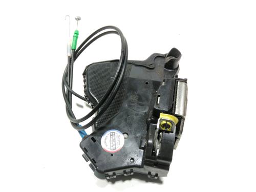 Used Front left lock TOYOTA AVENSIS (_T25_) [2003-2008]  29858599