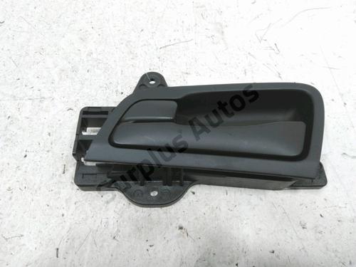 Used Rear left interior door handle Rear left interior door handle 31000051 31000051
