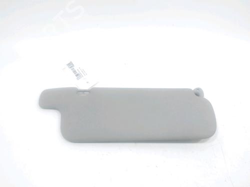Used Right sun visor TOYOTA YARIS (_P1_) 1.0 (SCP10_, SCP10R) (65 hp) 31180892