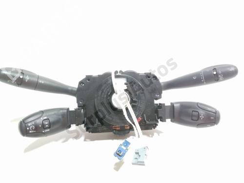 Used Steering wheel controls Steering wheel controls PEUGEOT 307 (3A/C) 1.6 HDi (90 hp) 40213045 40213045