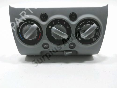 AC-Styringsenhed/Manøvreenhed NISSAN PIXO (UA0) 1.0 (68 hp) 30988817