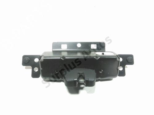 Used Tailgate lock PEUGEOT 208 I (CA_, CC_) 1.2 VTI 82 (82 hp) 30087074