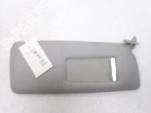 Used Right sun visor Right sun visor 37784447 37784447