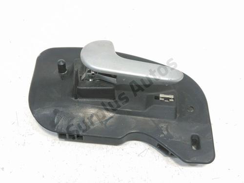 front-left-interior-door-handle-opel-corsa-c-x01-2000-2001-2002-2003-2004-2005-2006-2007-2008-2009-39524894 main image