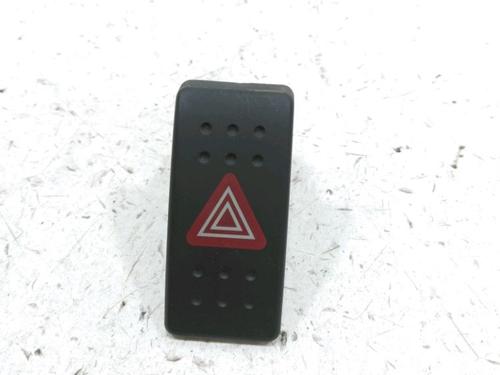 Used Warning switch Warning switch SUZUKI SWIFT III (MZ, EZ) 1.3 (RS413, ZC11S) (92 hp) 37768155 37768155