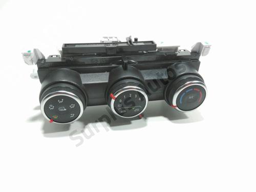 Used Climate control Climate control RENAULT EXPRESS Box Body/MPV 1.5 Blue dCi 75 (F6AA) (75 hp) 28507920 28507920
