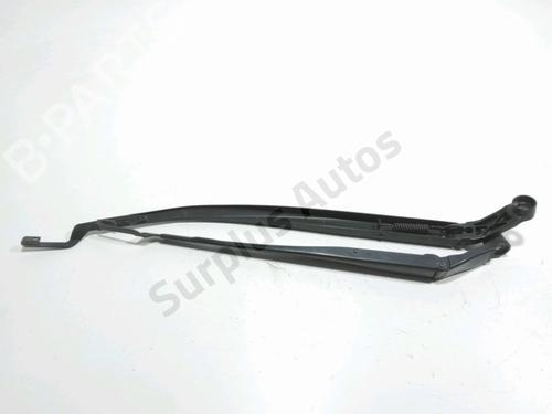 Used Front windshield wiper arm TOYOTA PRIUS (_W3_) 1.8 Plug-in Hybrid (ZVW30, ZVW35) (136 hp) 31846238