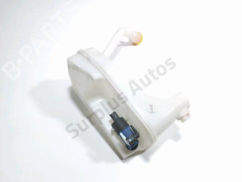 windscreen-washer-tank-renault-clio-iv-bh_-2012-2013-2014-2015-2016-2017-2018-2019-2020-2021-39707528 main image