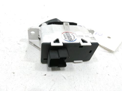 Warning switch FORD FOCUS I (DAW, DBW) 1.8 Turbo DI / TDDi | BP30990010I22