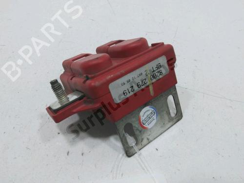 Used Electronic module RENAULT CLIO III (BR0/1, CR0/1) 1.2 16V (BR02, BR0J, BR11, CR02, CR0J, CR11) (75 hp) 30986022