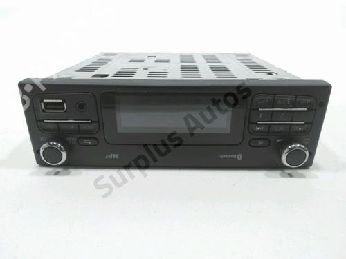 Used Radio RENAULT TWINGO II (CN0_) 1.2 16V (CN04, CN0B) (75 hp) 30992116