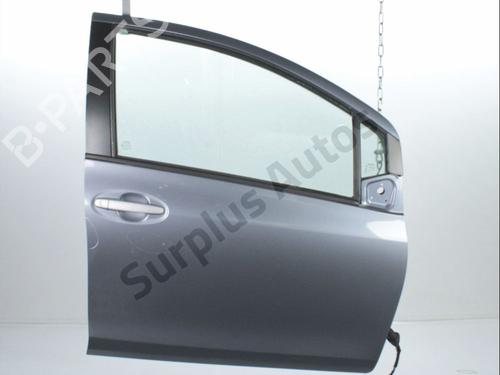 Used Right front door TOYOTA YARIS (_P9_) 1.4 D-4D (NLP90_, NLP90R) (90 hp) 30524792