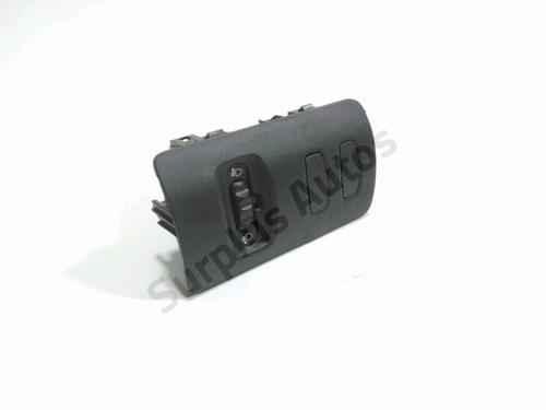 Used Headlight switch RENAULT CLIO III (BR0/1, CR0/1) 1.2 16V (BR02, BR0J, BR11, CR02, CR0J, CR11) (75 hp) 28228805