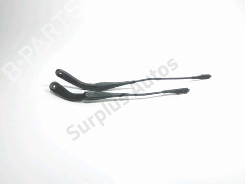Used Front windshield wiper arm Front windshield wiper arm 28272040 28272040