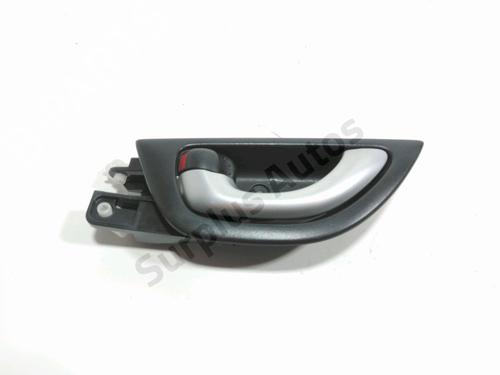 Used Front left interior door handle Front left interior door handle 29858241 29858241