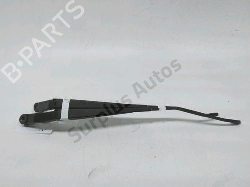 Used Front windshield wiper arm Front windshield wiper arm 31007940 31007940
