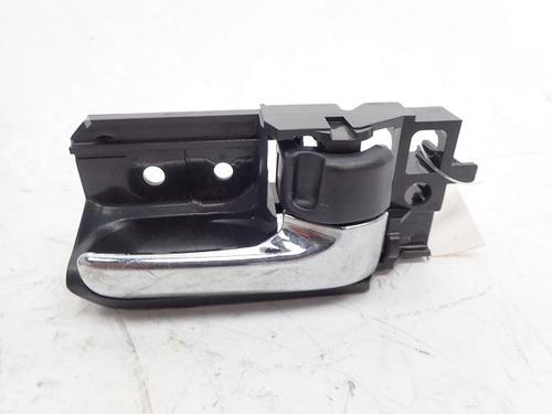 Used Front right interior door handle Front right interior door handle 37774734 37774734