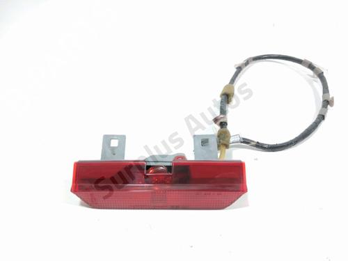 rear-fog-light-toyota-rav-4-ii-_a2_-2000-2001-2002-2003-2004-2005-37292742 main image